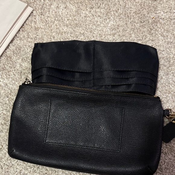 Nwot Coach Black pebbled leather  Textured Wristlet - Picture 10 of 14